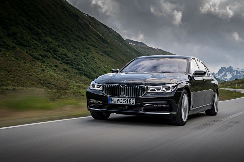 BMW-740e-iPerformance-2016