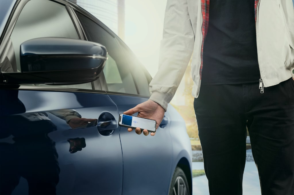 BMW Digital Key Clé smartphone IPhone-1