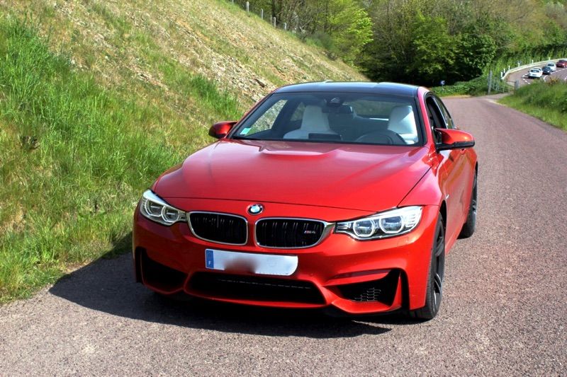 BMW-M4-2016-Orange-Sakhir