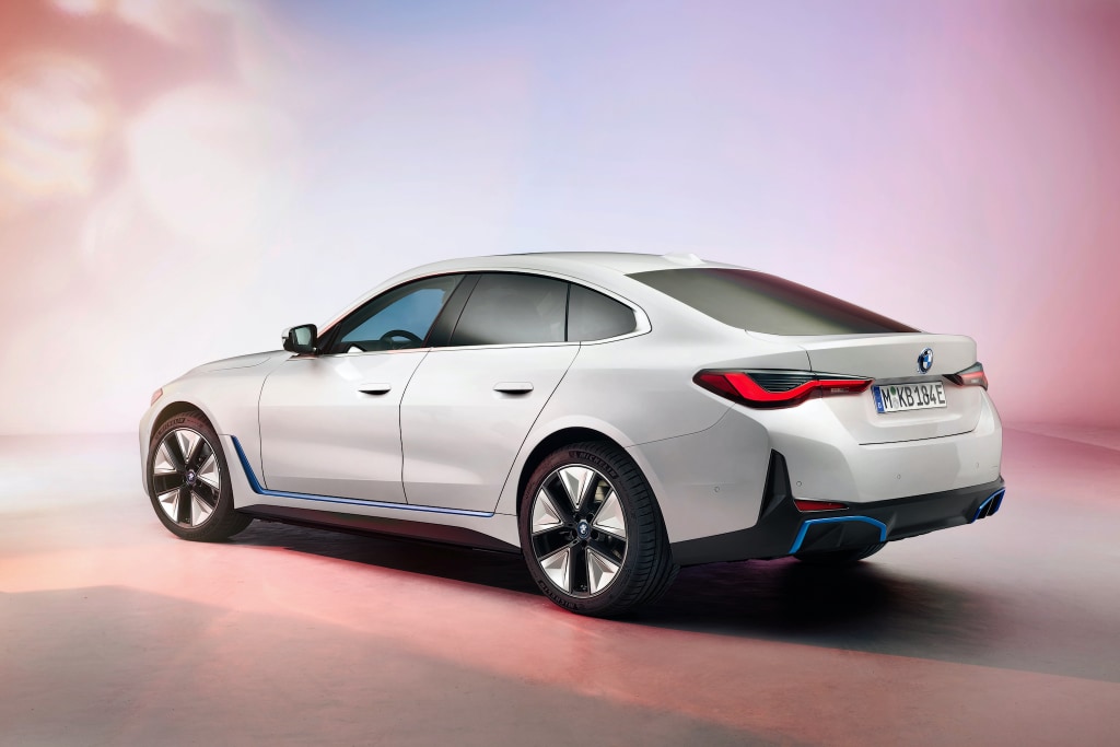 BMW i4-2021