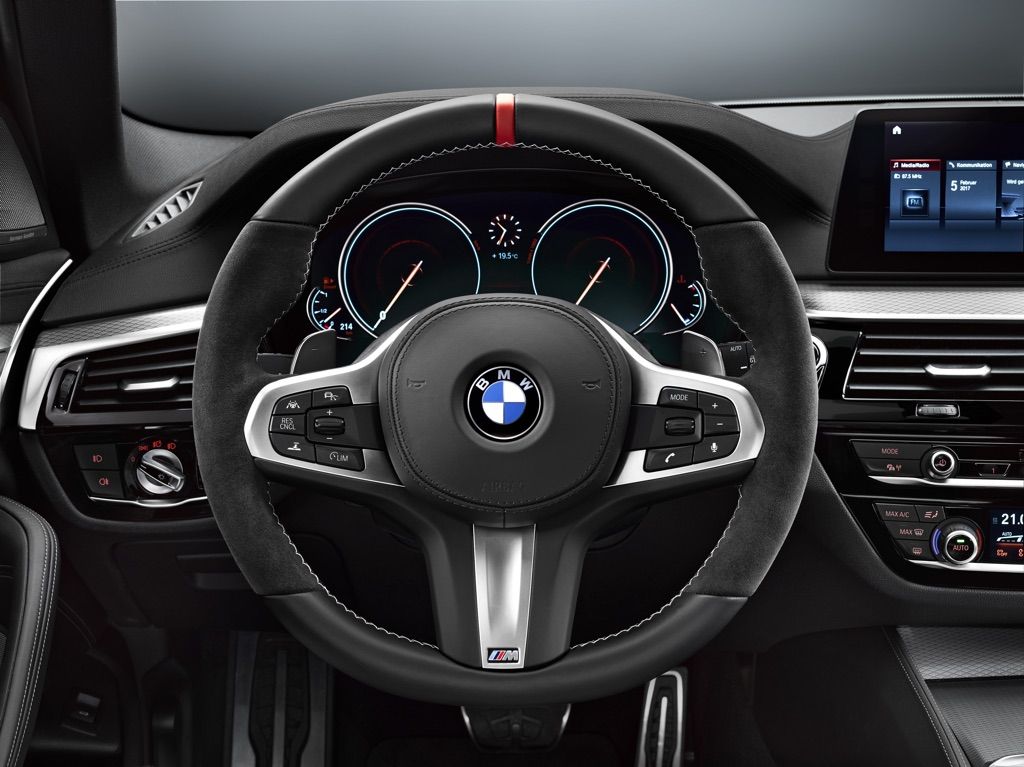 Serie-5-G30-M-Performance-Touring